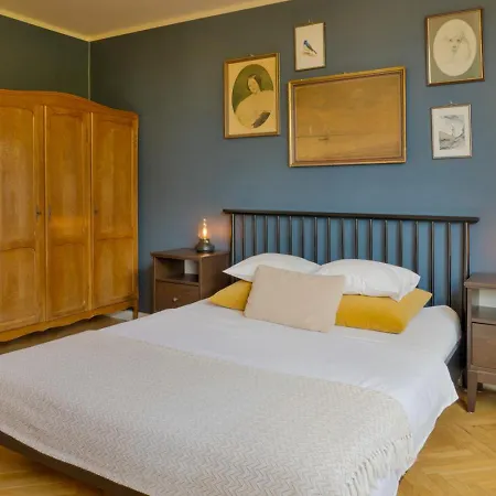Saska Kepa Apartamento *